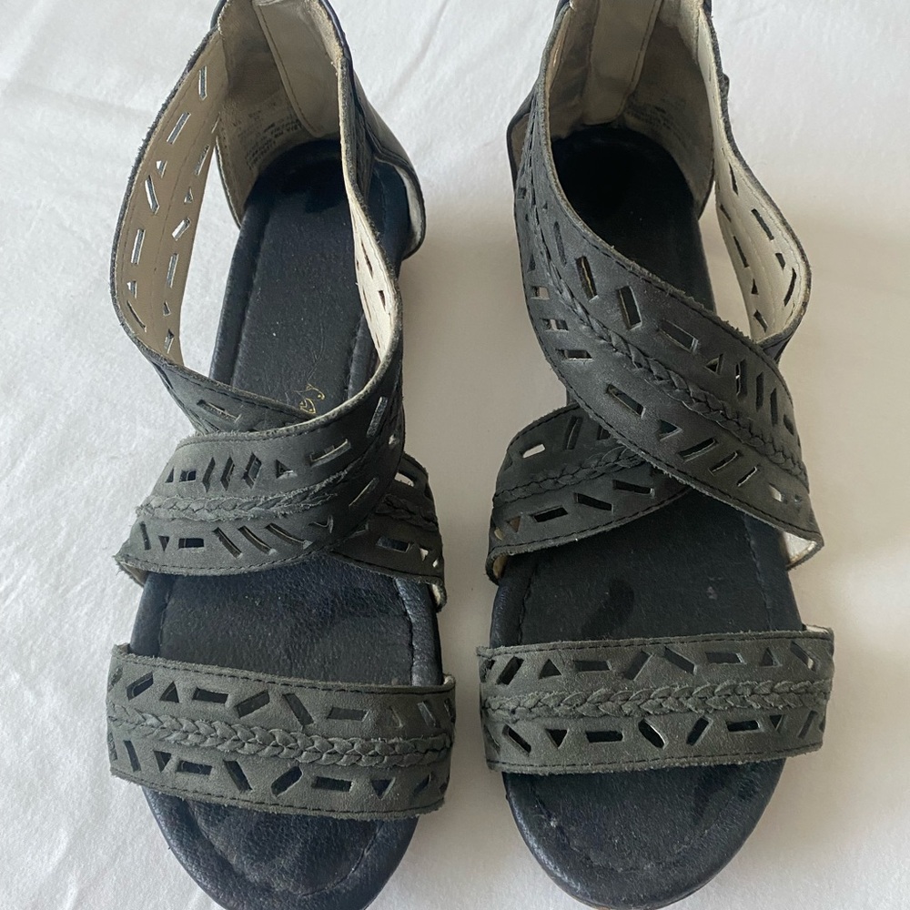 Hush Puppies Black Sandals